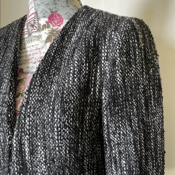 Ladies DECJUBA Black White Wool Blend Blazer Size 10 Zippered Pockets Lined - Picture 5 of 12